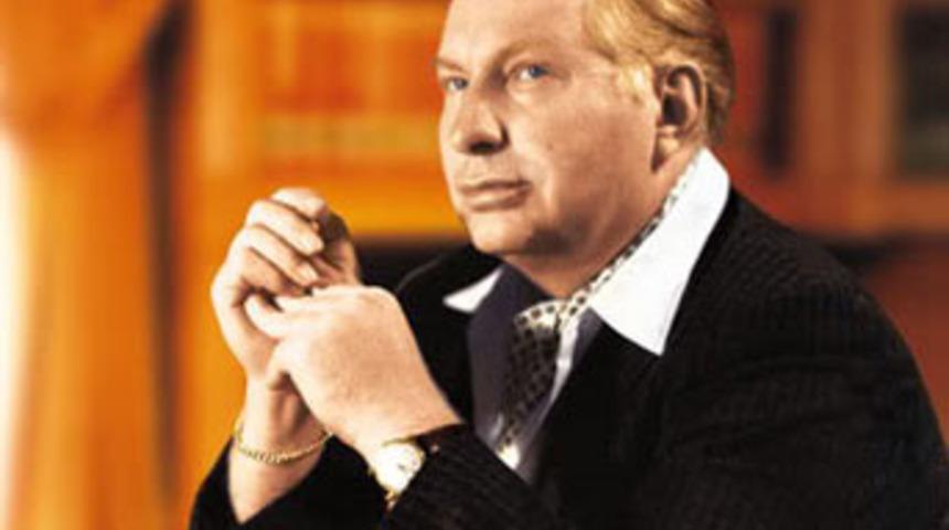 Tel askıyla karısına k&uuml;rtaj yapan 'Tanrı'