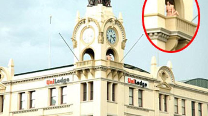 G&uuml;peg&uuml;nd&uuml;z seviştiler