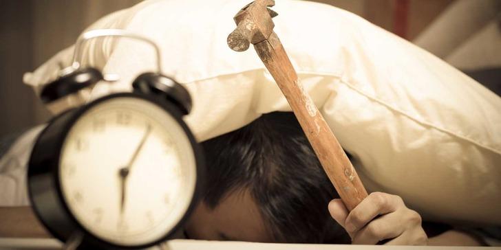 UYKUYA GEÇMEDEN ÖNCE YEMEK YEMEYİN