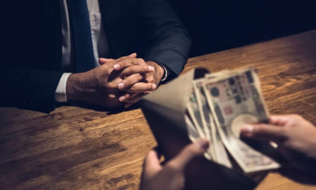 İtfaiyede r&uuml;şvet skandalı: 1 ruhsat 45 bin TL! 'Tehlikeli ekip, &ouml;zel ekip...'