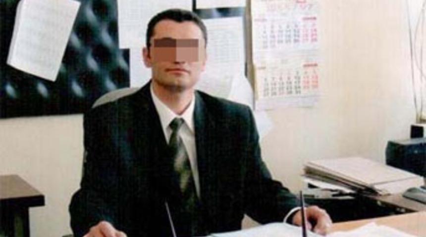 M&uuml;d&uuml;r yardımcısından şok taciz