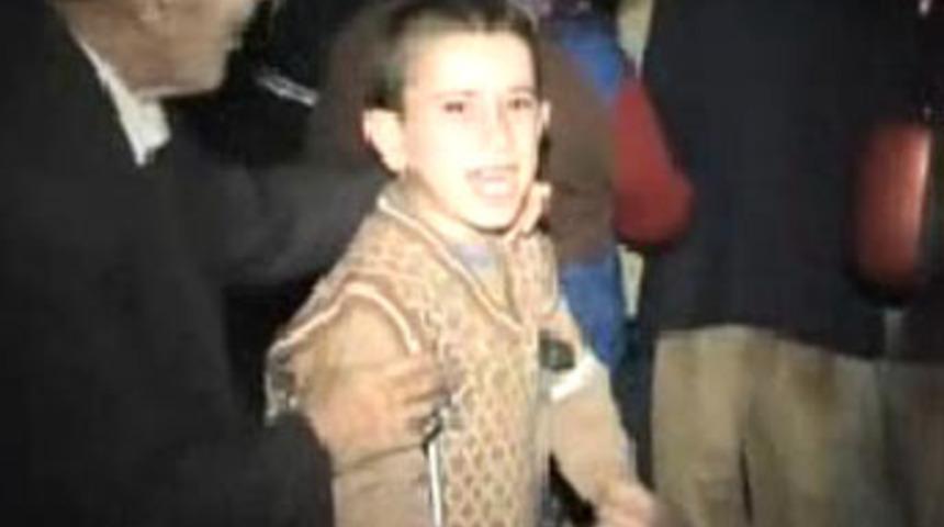 Minik &ccedil;ocuktan isyan!