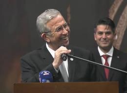 Belediye personeline yapılan zam gündem oldu! Mansur Yavaş "Şimdilik" diyerek duyurdu, salonda coşkulu anlar yaşandı