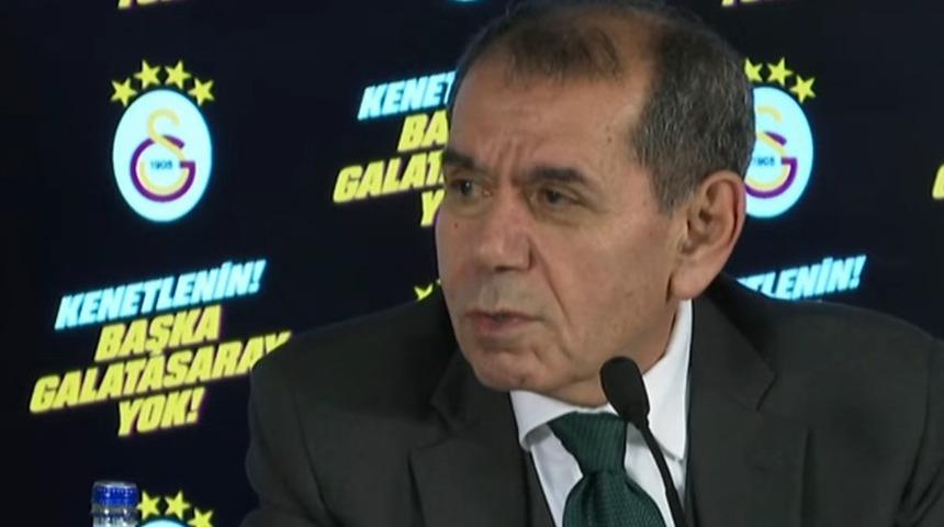 Galatasaray basın toplantısında gergin anlar! Dursun Özbek, gazetecinin sorduğu soruya tepki gösterdi! ''Hadi bak işine ya...''