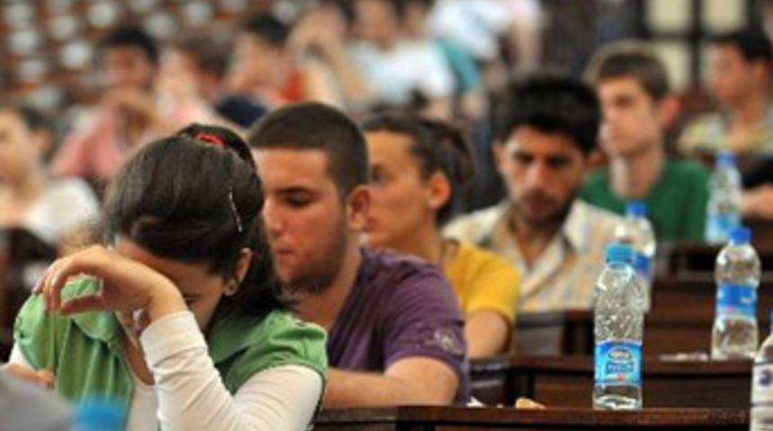 1.7 milyon aday sınavda!