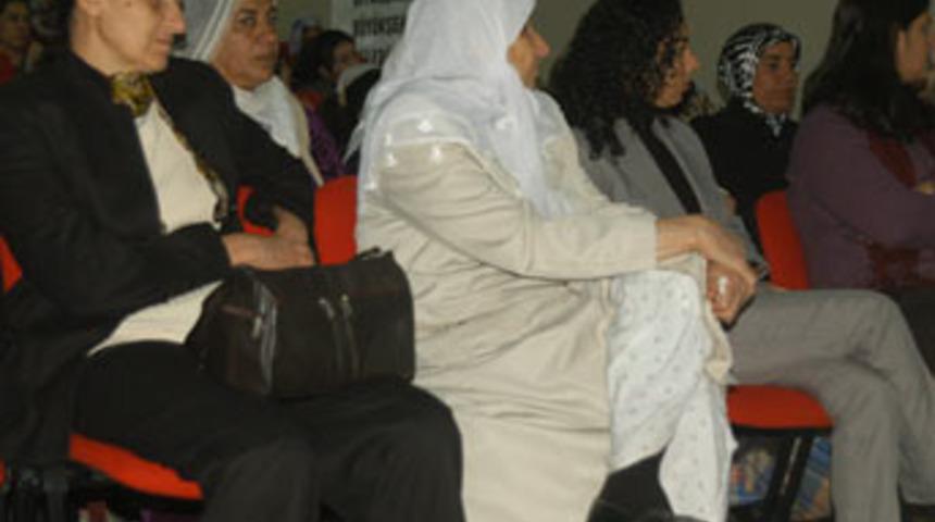 10 kadından 6&rsquo;sı şiddet g&ouml;r&uuml;yor