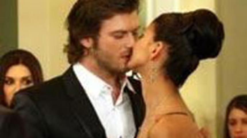 Eda gitti Dilek kaldı