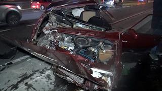 Avcılar'da hurdaya dönen otomobilden sağ çıktılar! Arka tamponundaki yazı dikkat çekti