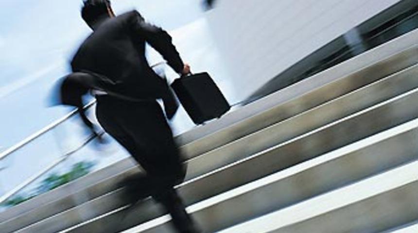 Şişli'de kanlı gasp