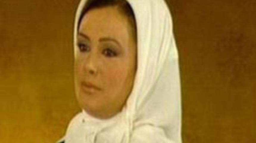 Esra Ceyhan'ı hi&ccedil; b&ouml;yle g&ouml;rmediniz!