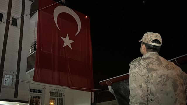 Türkiye şehitlerine ağlıyor! Şehitlerimizin kimlikleri belli oldu! Acı haberler şehit ailelerine ulaştırıldı…