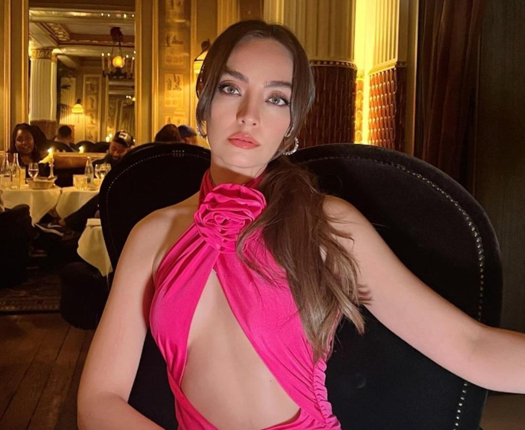 Teşkilat'ın Siyah İnci'si Zeynep Tuğ&ccedil;e Bayat son pozlarıyla olay oldu! Yorum yağdı