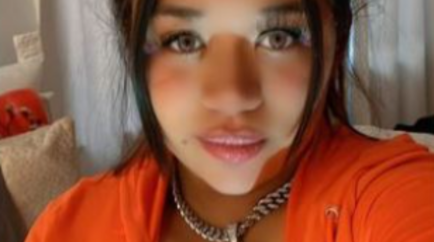 Sosyal medya fenomeni Abby Santos'un iddialı pozlarına sosyal medya bile dayanamadı! "Instagram beni yasakladı'