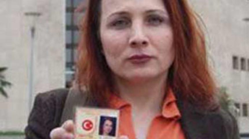 Cinsiyet değiştirdi, hemşire olacak