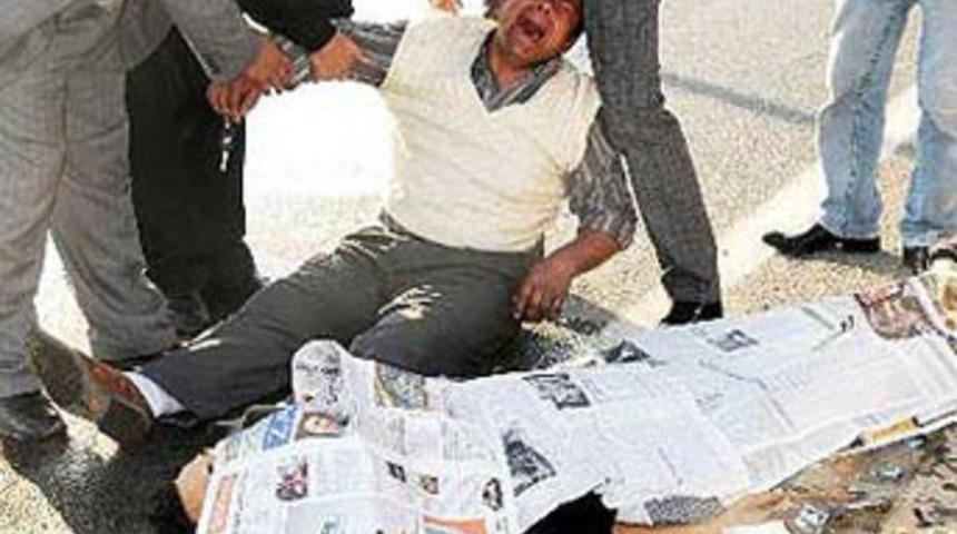 Kızlara el sallarken canından oldu