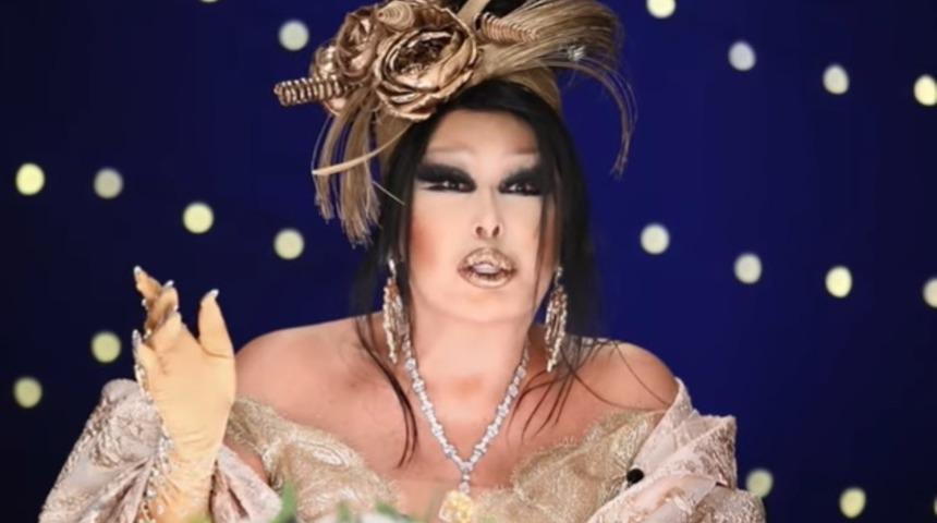 Zeki Müren hakkındaki iddialar sosyal medyayı salladı! Bülent Ersoy 'Hiç kimse bilmez bunu' diyerek anlattı! 'Çalışanları falakaya yatırıldı'