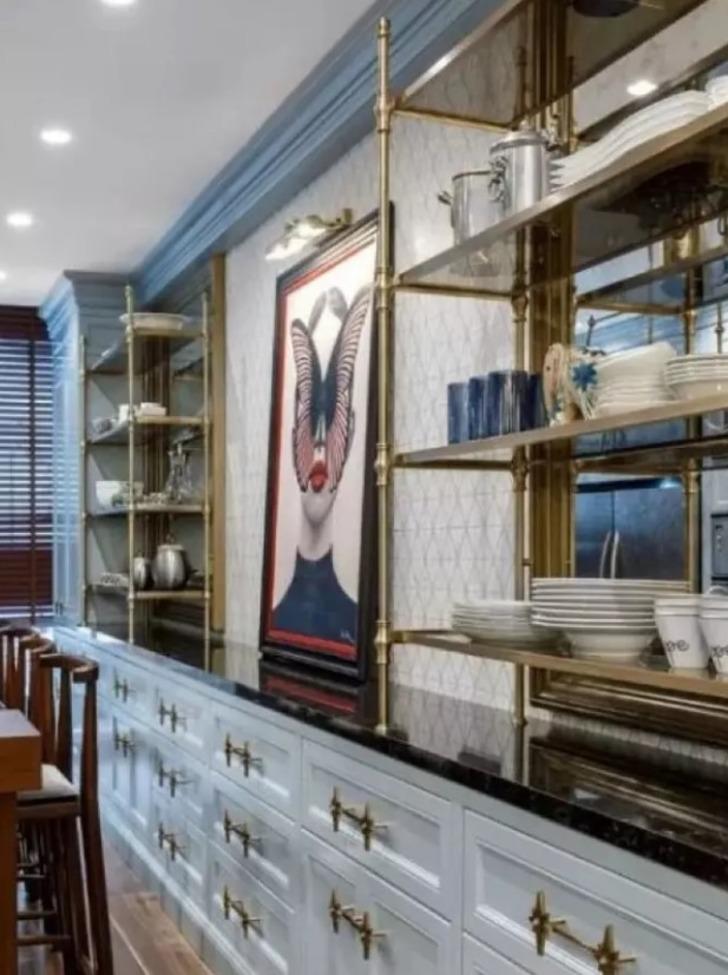 Çağla Şıkel'in 800 metrekarelik 4 katlı lüks evini görenler hayran kaldı! İçinde yok yok... ' Adeta saray yavrusu' G4