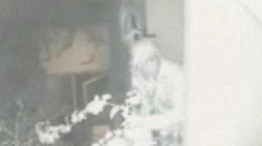 A&ccedil;ık cam beni tahrik etti