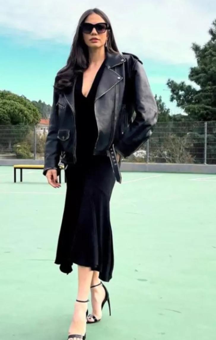 Adım Farah'ın yıldızı Demet Özdemir'in annesini görenler hayran kaldı! 'Güzelliğin nereden geldiği belli'  G5