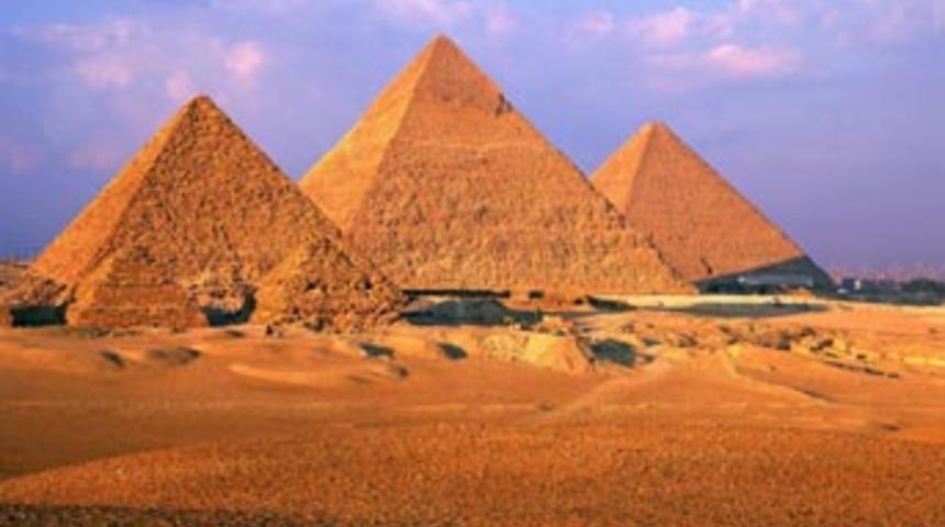 Piramit efsanesi sona mı eriyor?
