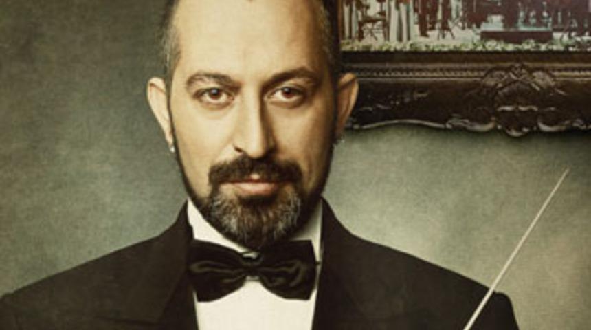 Orkestra Şefi Cem
