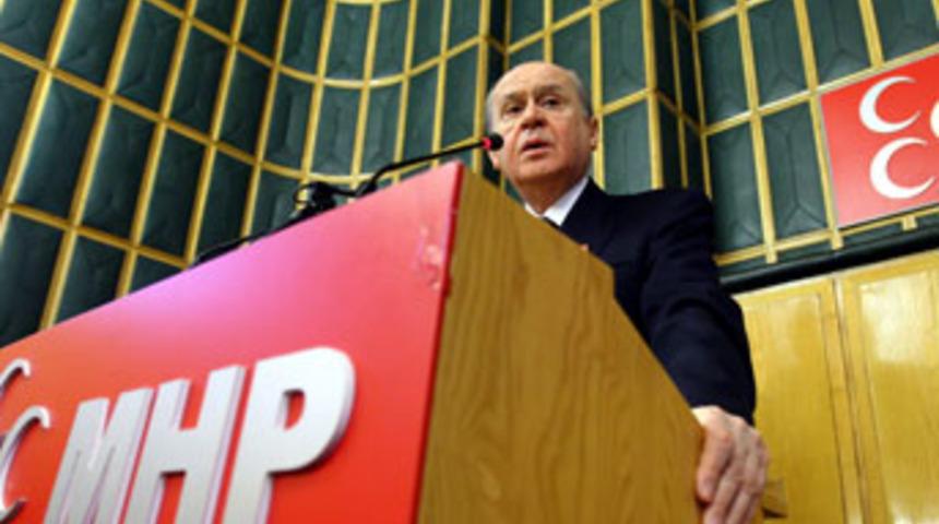 Bah&ccedil;eli AKP&rsquo;ye karşı uyardı: &ldquo;Uyanık olun&rdquo;