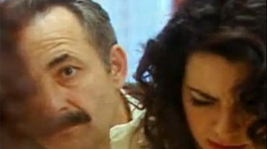 G&uuml;ll&uuml; ve Kemal k&ouml;şeye sıkışıyor