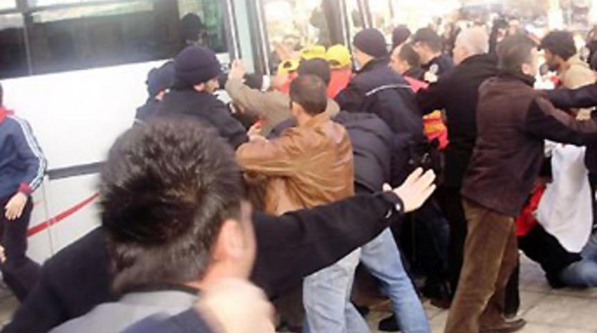 Edirne ve Erzincan'da tehlikeli gerginlik