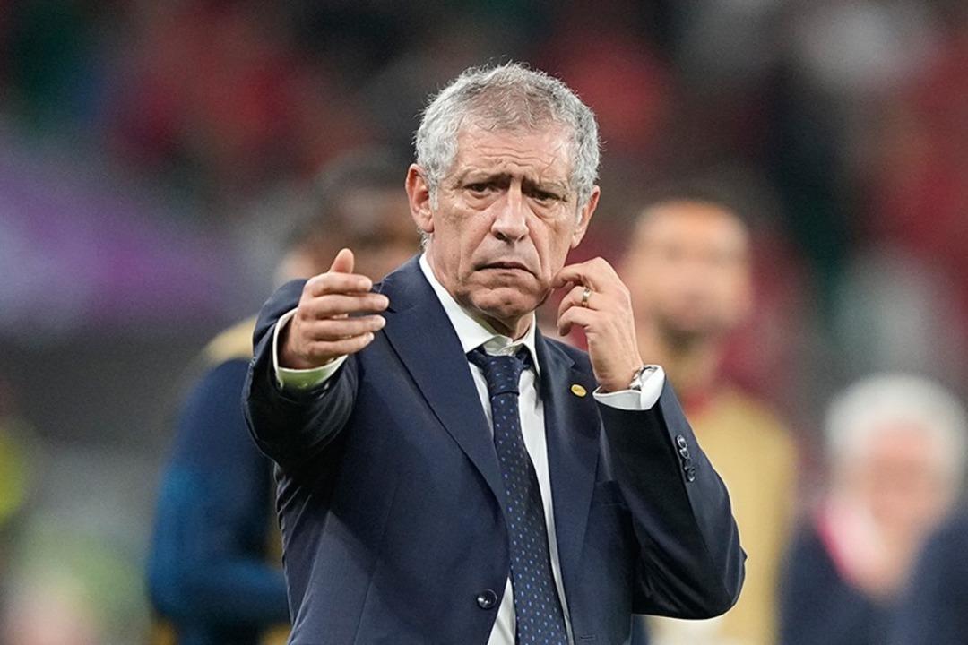 Pendikspor'a 4-0 mağlup olan Beşiktaş'ta Fernando Santos ma&ccedil;ın ardından takımına &ccedil;ıkıştı: Anlamaları gerekiyor...
