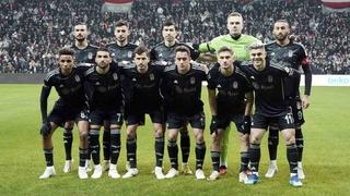 Beşiktaş'ın yıldızı Mert Günok'u İngilizler izliyor! Menajeri 'isim veremeyiz' diyerek açıkladı