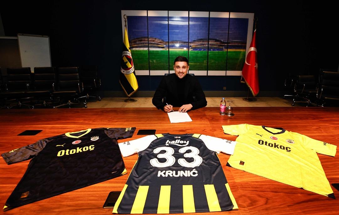 Krunic transferindeki satın alma opsiyonu herkesi şaşkına &ccedil;evirdi! S&ouml;zleşmede &ccedil;ok ilgin&ccedil; madde! Fenerbah&ccedil;e eğer k&uuml;me d&uuml;şmezse...