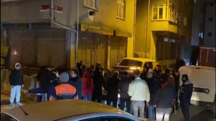 Temel kazısı sırasında korkutan olay! Bina sakinleri durumu fark ederek dışarı çıktı: "Girmeyin dedik, dinlemediler... Kıtır kıtır ayrılıyor" G1