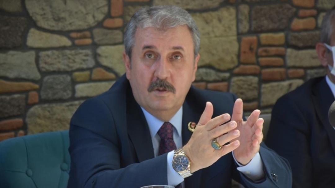 "Evlenmeyenler memur olmasın" çıkışı!  Kasaptan et almıyorum, kuzu kesiyorum  diyen Mustafa Destici yine sahnede 1