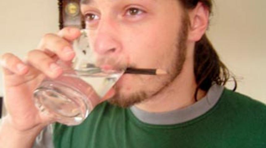 3 yıl s&uuml;rekli hı&ccedil;kırdı