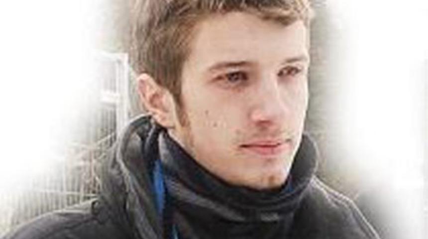 19'luk sevgilisinin babasıyla da yatmış