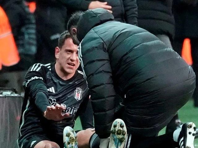 Beşiktaş'ta büyük şok! Hakem kart bile vermemişti ama Hadziahmetovic sezonu kapattı