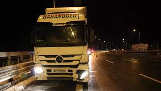 TIR sürücüsü direksiyon başında kalp krizi geçirdi! 