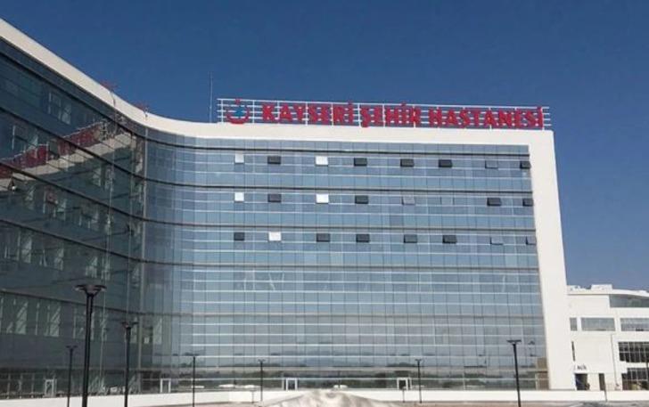 Şehir Hastanesi'nde 1 yıl 4 gün sonraya randevu! Görünce inanamadı, sosyal medyada isyan etti G4