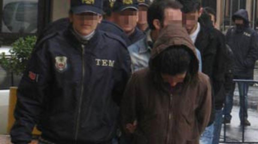 Kandil'de eğitim alan ter&ouml;rist yakalandı!