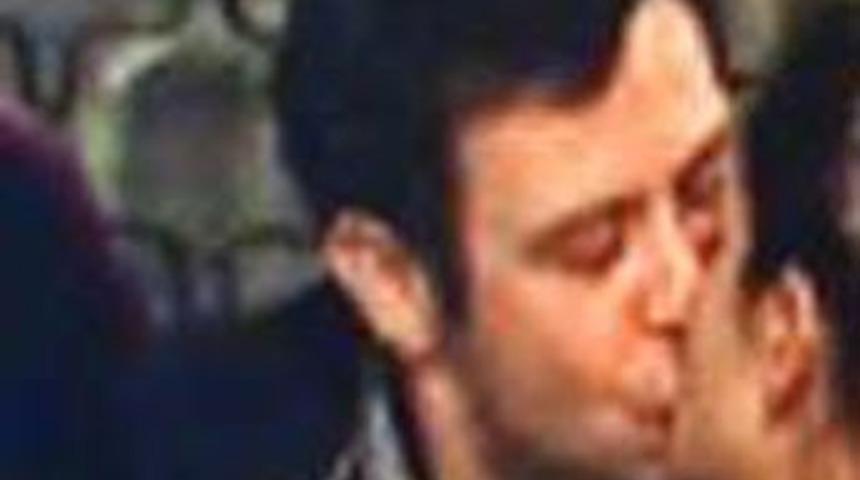 İlk kez dudak dudağa