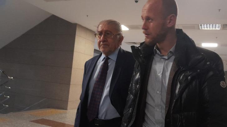 Mahkemede dikkat çeken anlar "O para buraya gelecek..." Seçil Erzan'a 'Kaydını tutmadın mı?' denilince... 'Banka tüm ajandalarımı aldı' yanıtı G5