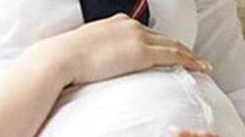 14 yaşında hamile fakat bakire