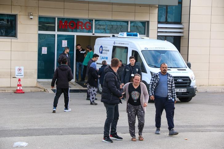 Antalya'da korkunç cinayet! 17 bıçak darbesi ile öldürülen 3 çocuk annesinin cenazesi gözyaşları içinde alındı G4