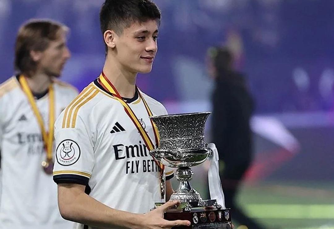 Real Madrid'den Arda G&uuml;ler ayıbı! T&uuml;rk taraftarlar yapılan yanlışı fark etti