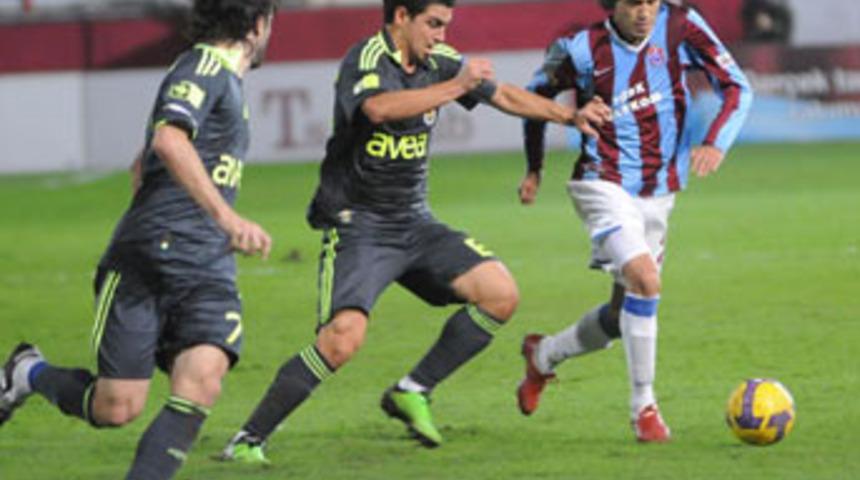 Ma&ccedil; d&ouml;n&uuml;ş&uuml; facia: 4 &ouml;l&uuml;!