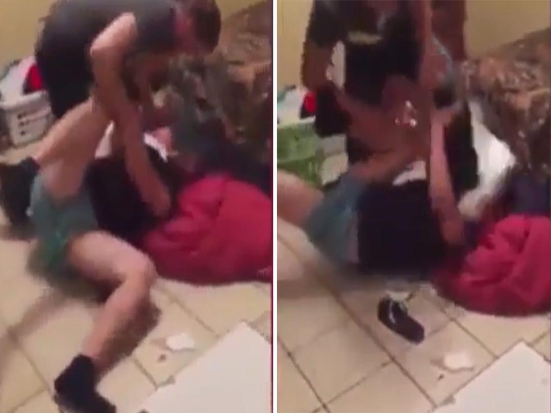 Yatak odasından gelen seslerle şaşkına d&ouml;nd&uuml;! Karısı ve sevgilisini yatakta basan koca &ouml;fkeden deliye d&ouml;nd&uuml;