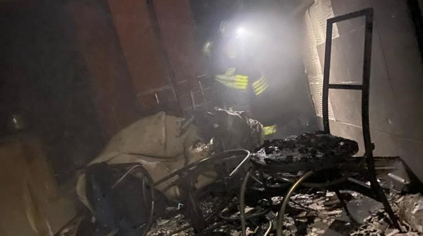 Evde &ccedil;ıkan yangın maddi hasara yol a&ccedil;tı