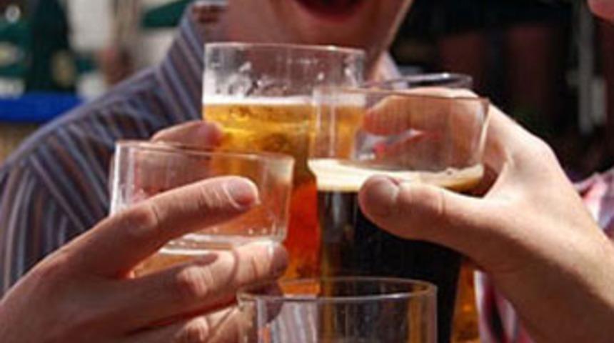 'Polis i&ccedil;ki i&ccedil;enleri fişliyor'