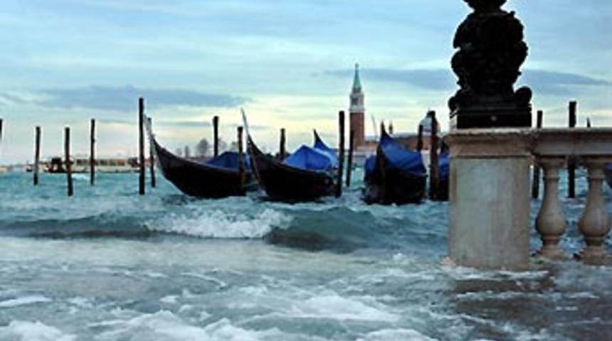 Venedik sular altında kaldı!
