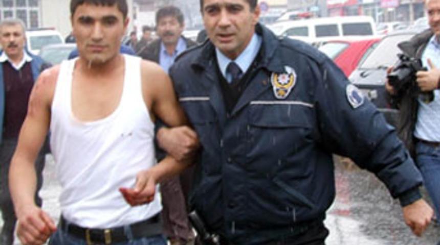 Su sı&ccedil;rattı diye adam &ouml;ld&uuml;rd&uuml;